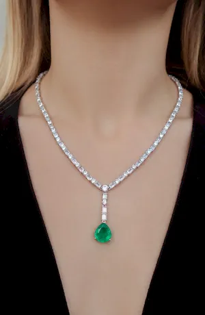 Колье «Emerald Сharm»